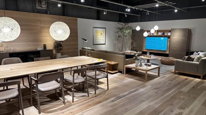 カンディハウス マンションサイズ、カバーリングソファ「IKOR」発売 