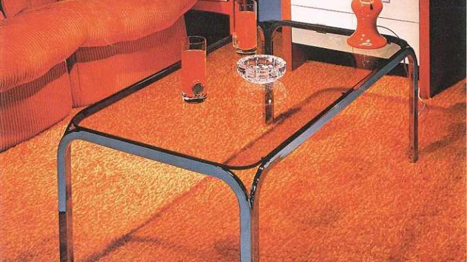 1970年代に大ヒットしたガラステーブル